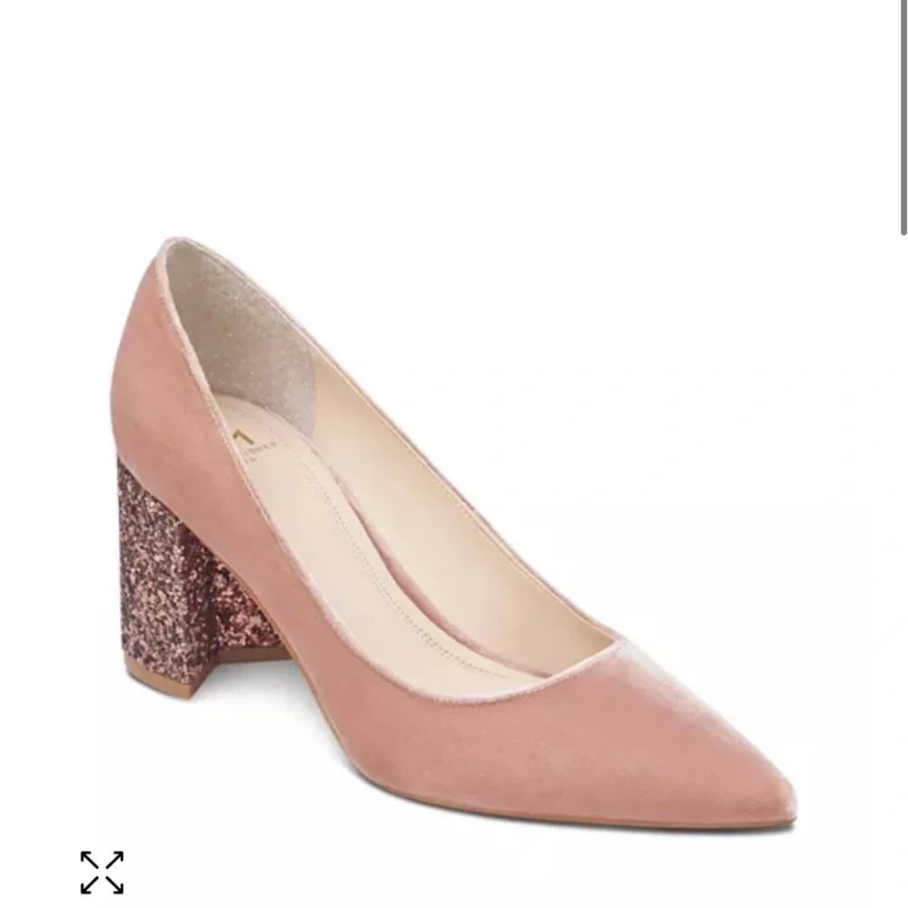 Women's Marc Fisher Zack Velvet & Glitter Pink Block Heel Pumps 7 - Picture 2 of 9